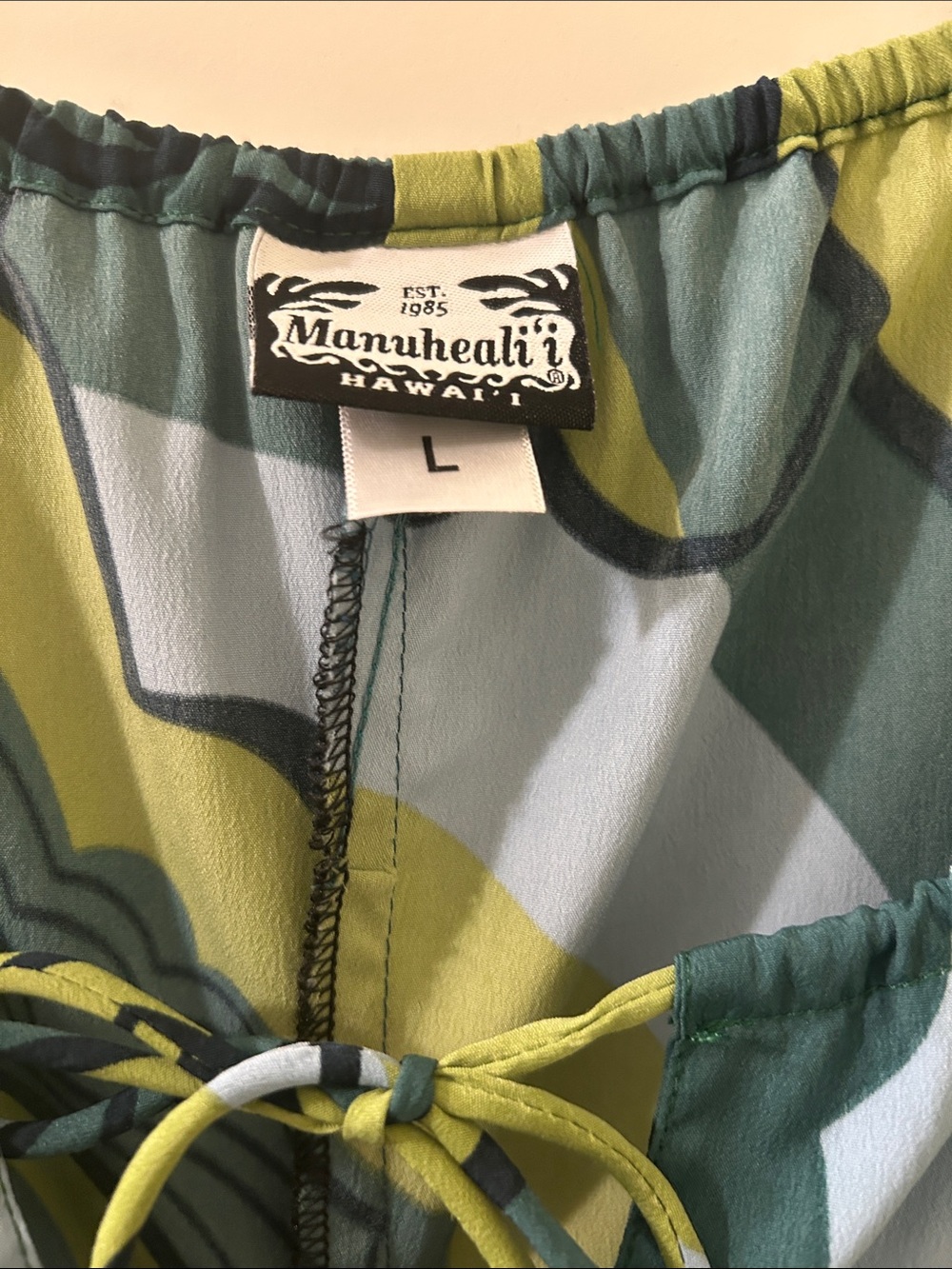 Manuheali'i Hawaiian Dress Womens Sz L Green Blue Wave-Print Alohawear - Picture 6 of 7